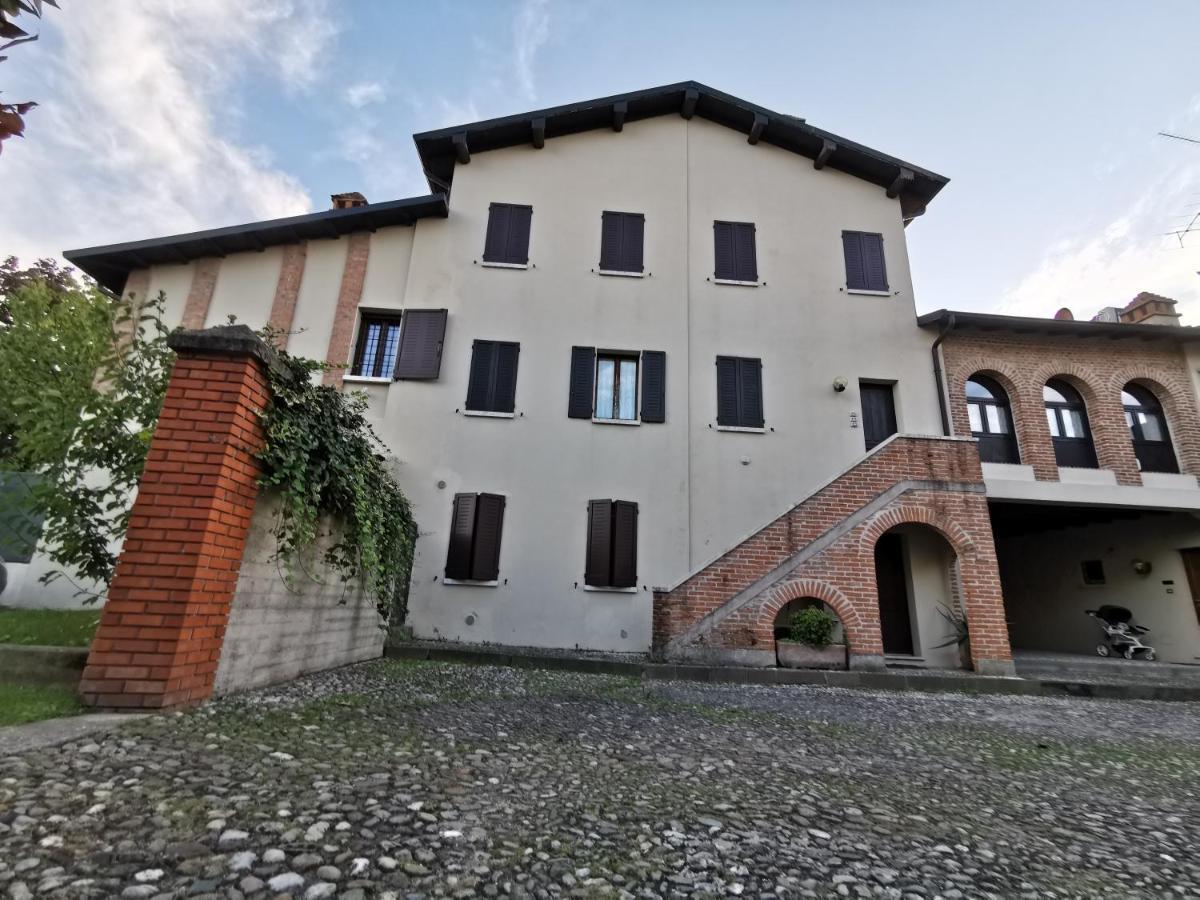 Casa Carolina: King Size Bed Across From Golden Beach Desenzano del Garda Esterno foto
